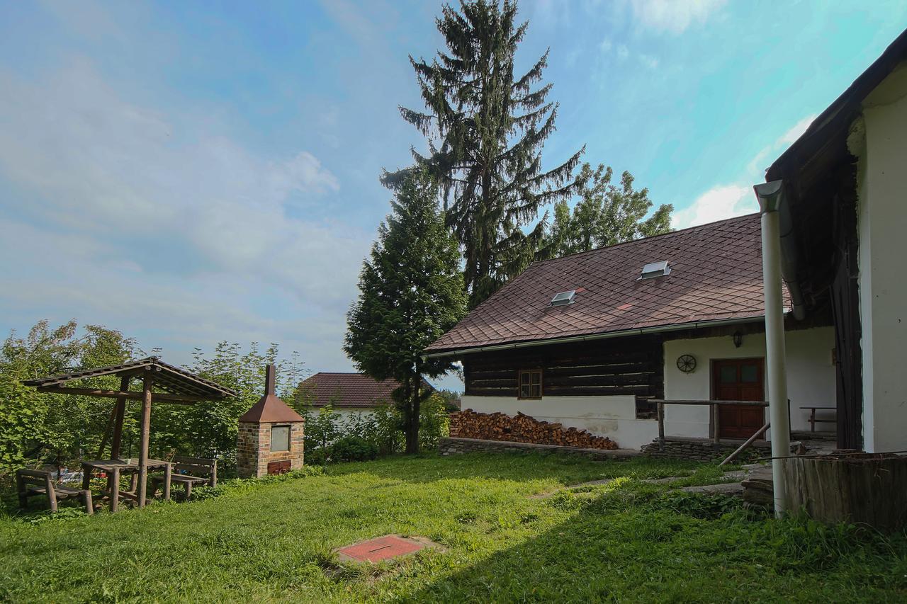 Malebna Chalupa U Javorniku Na Sumave Vacov Exterior foto